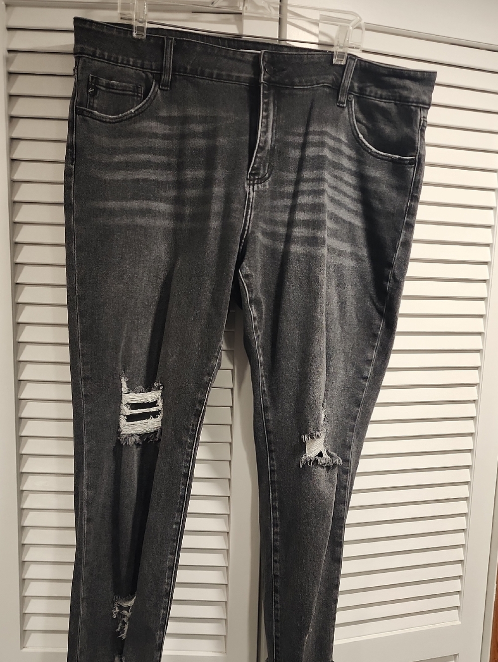 KanCan Washed Black Distressed Skinny Jeans